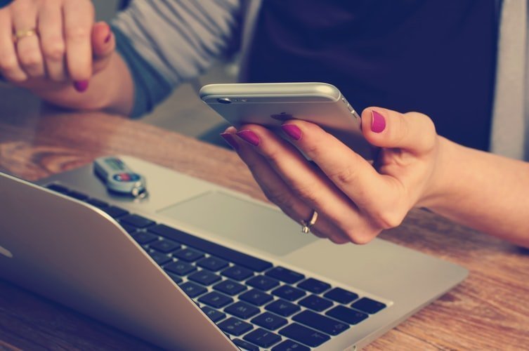 equilibrio tra vita professionale e provata per le donna